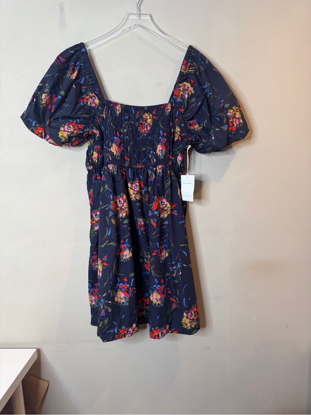 NWT Free Assembly Navy Floral Smocked Puff Sleeve Mini Dress XXL (20) 100% Cotto - Picture 2 of 10